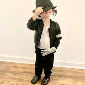 Michael Jackson classic costume!